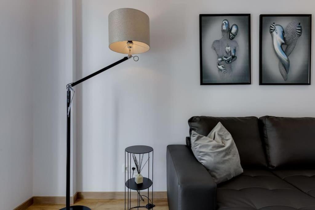 Yollaapartment 拉哥斯 外观 照片
