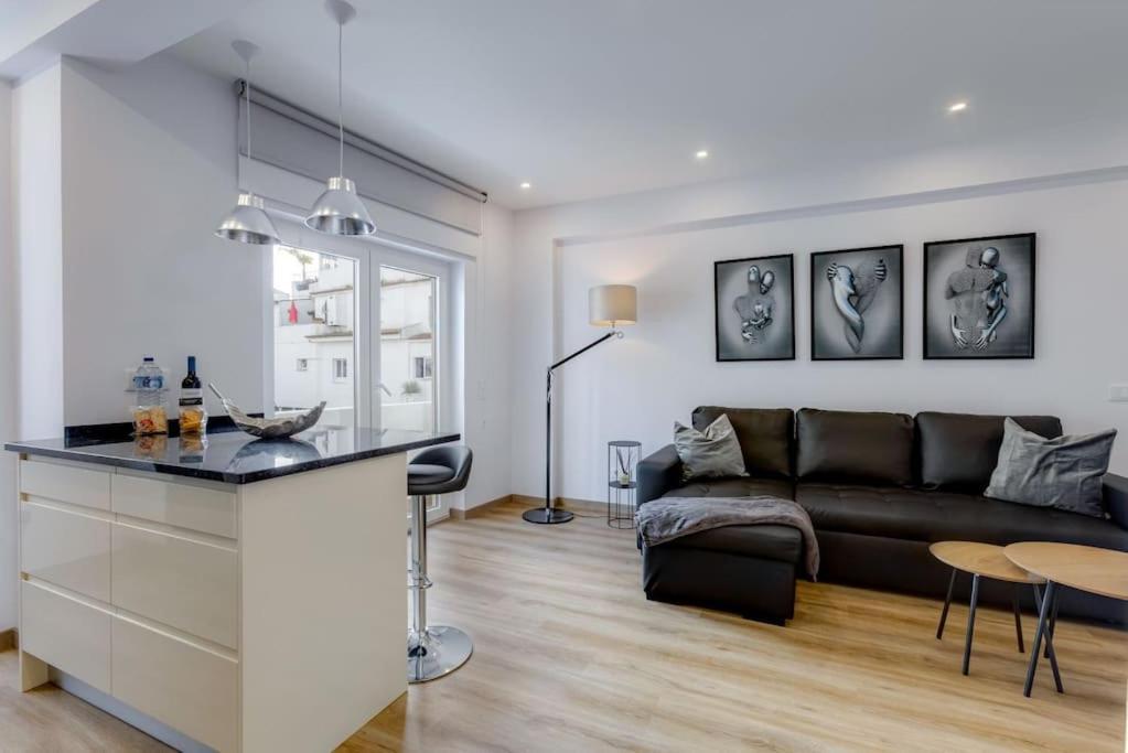 Yollaapartment 拉哥斯 外观 照片